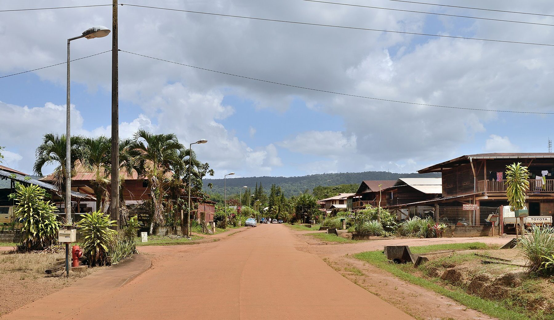 Guyana, French Guiana, and Suriname: the forgotten borders to the North of Brazil