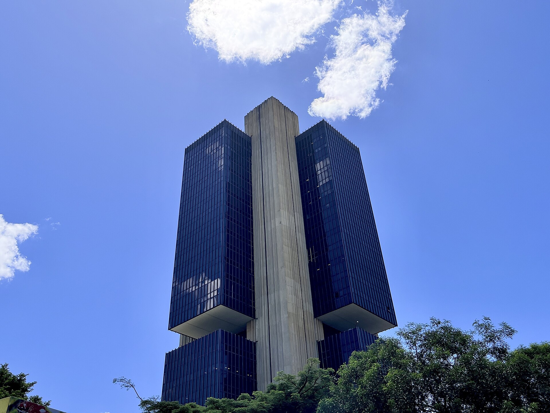 The Banco Central do Brasil in Brasília, where the Selic rate is set. Photo: Agência Senado, CC BY 2.0.