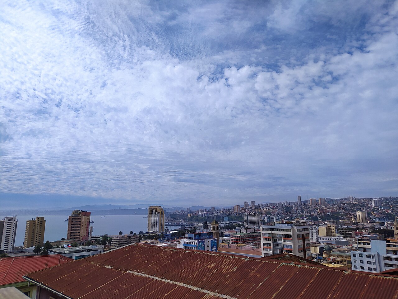 Chile explained 2026 — Valparaíso seen from the hills
