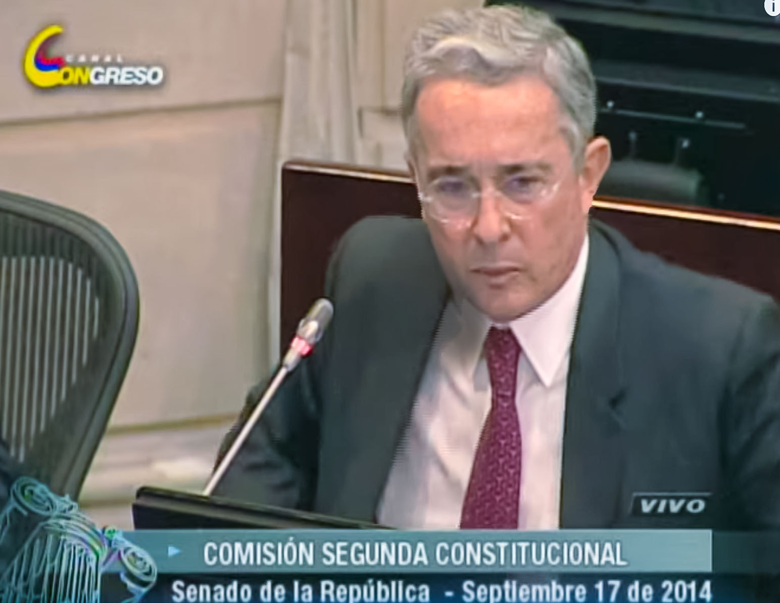 Álvaro Uribe Vélez speaking at a Colombian Senate committee hearing
