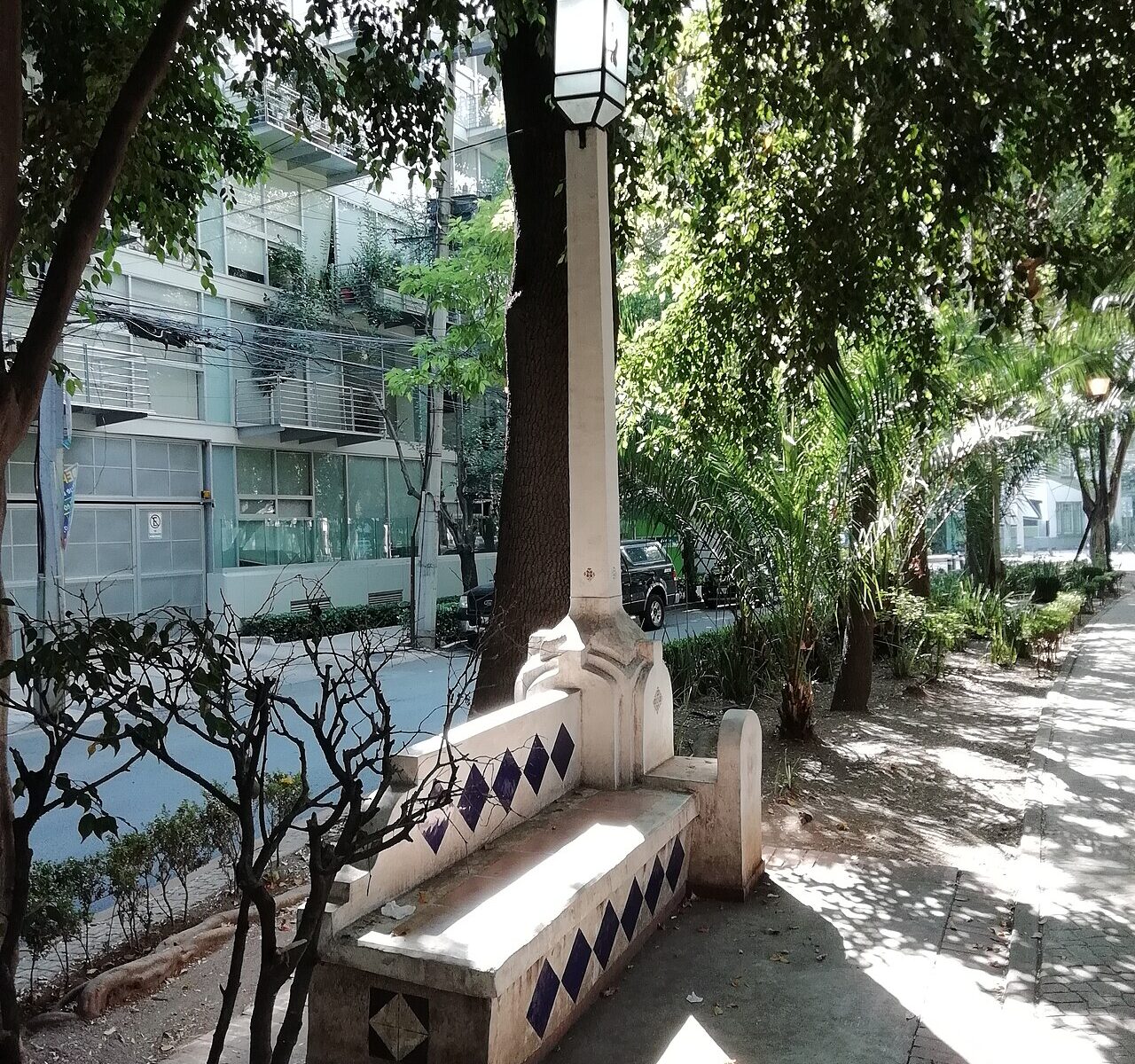 Colonia Condesa 2.jpg — Correogsk (CC BY-SA 4.0), via Wikimedia Commons