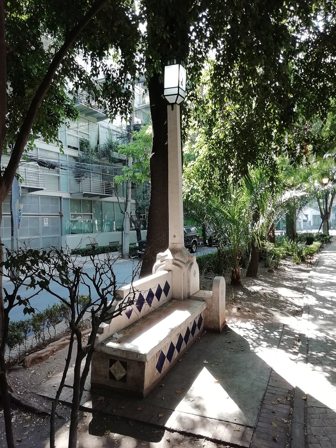 Cafes and remote workers in Mexico City's Condesa neighborhood, popular with digital nomads