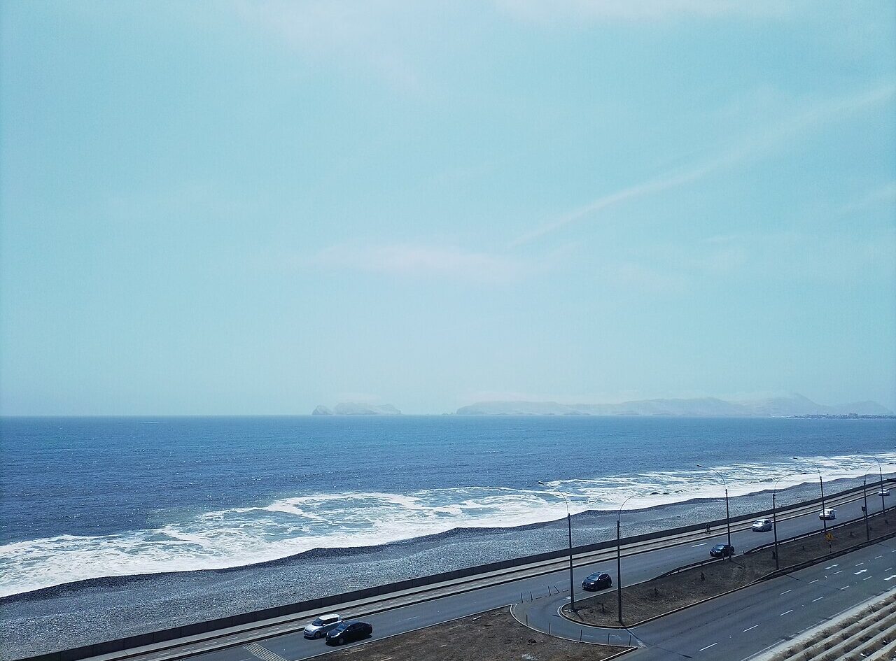 Robbie Williams Lima venue area: the Costa Verde seafront highway below the cliffs of San Miguel in Lima, Peru
