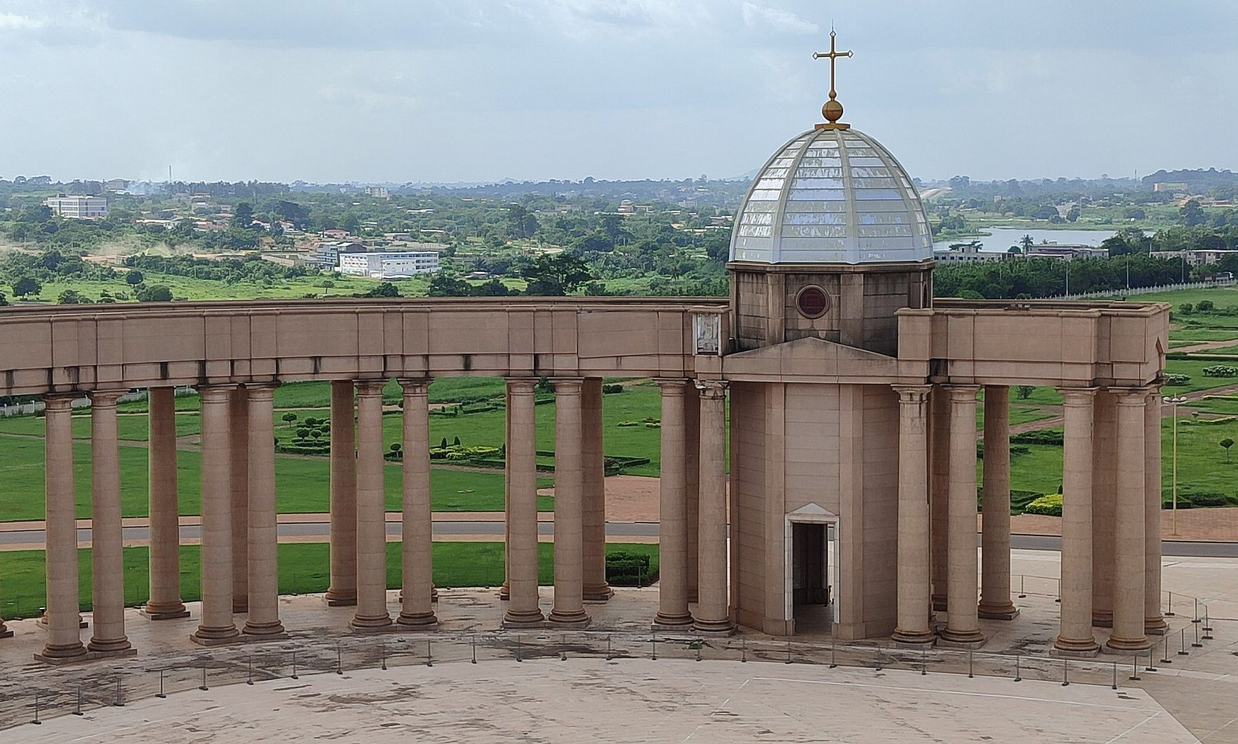 Côte d'Ivoire explained 2026 — the colonnade of the Basilica of Our Lady of Peace in Yamoussoukro
