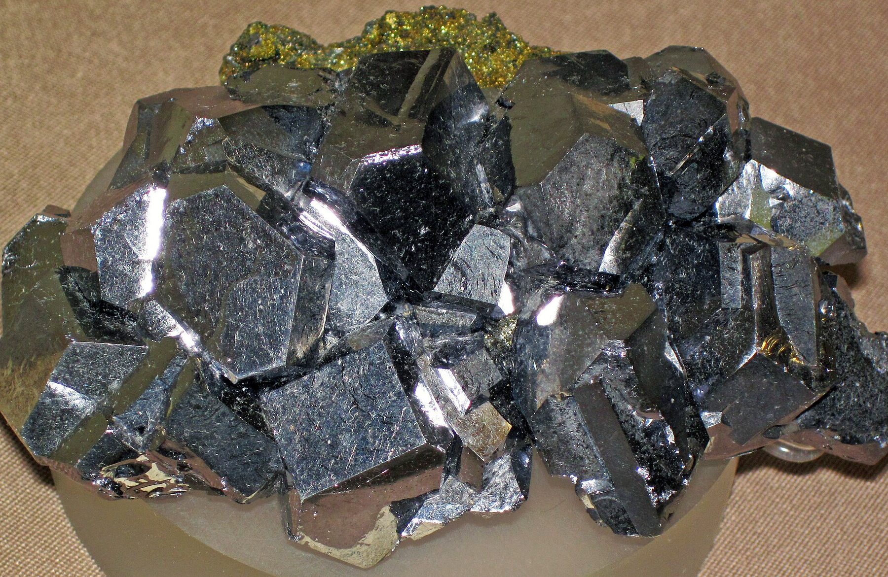 Refined zinc metal