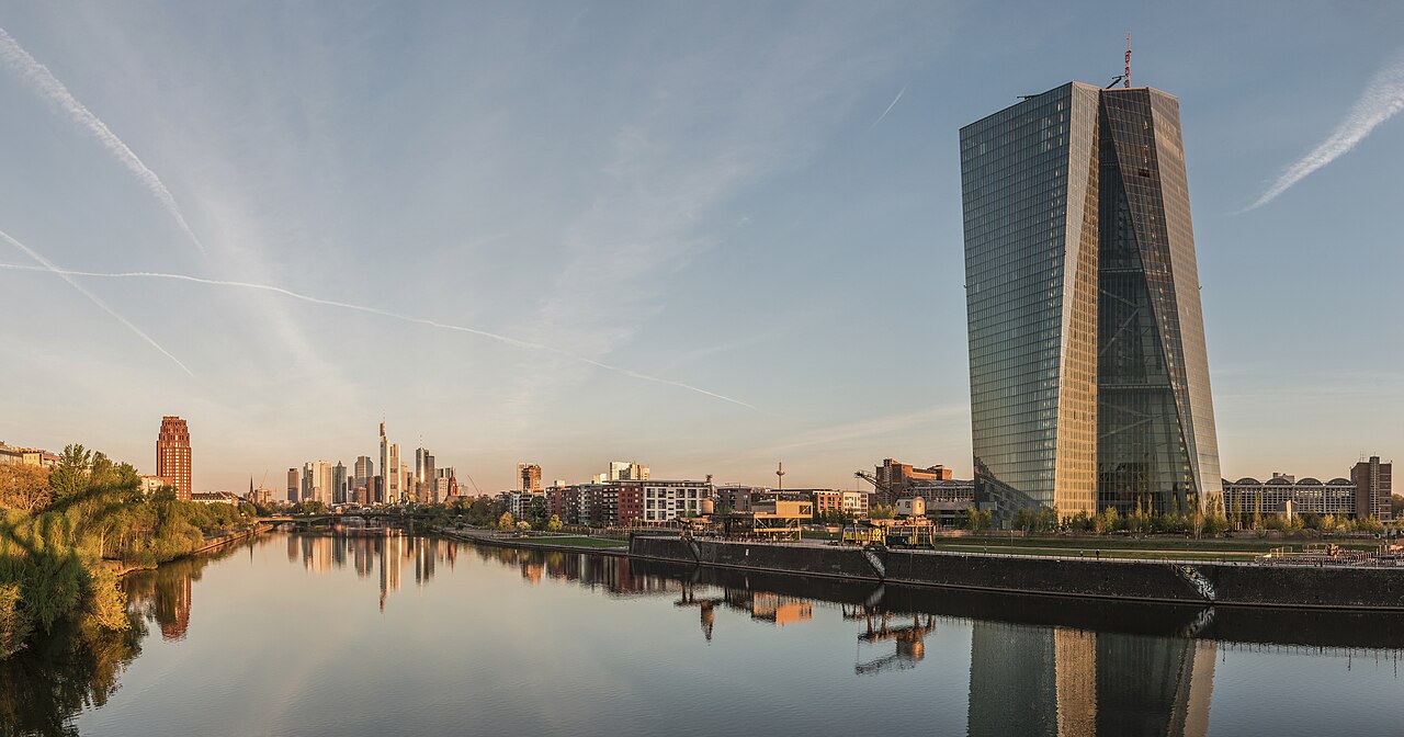Seat of the European Central Bank and the Frankfurt skyline at dawn