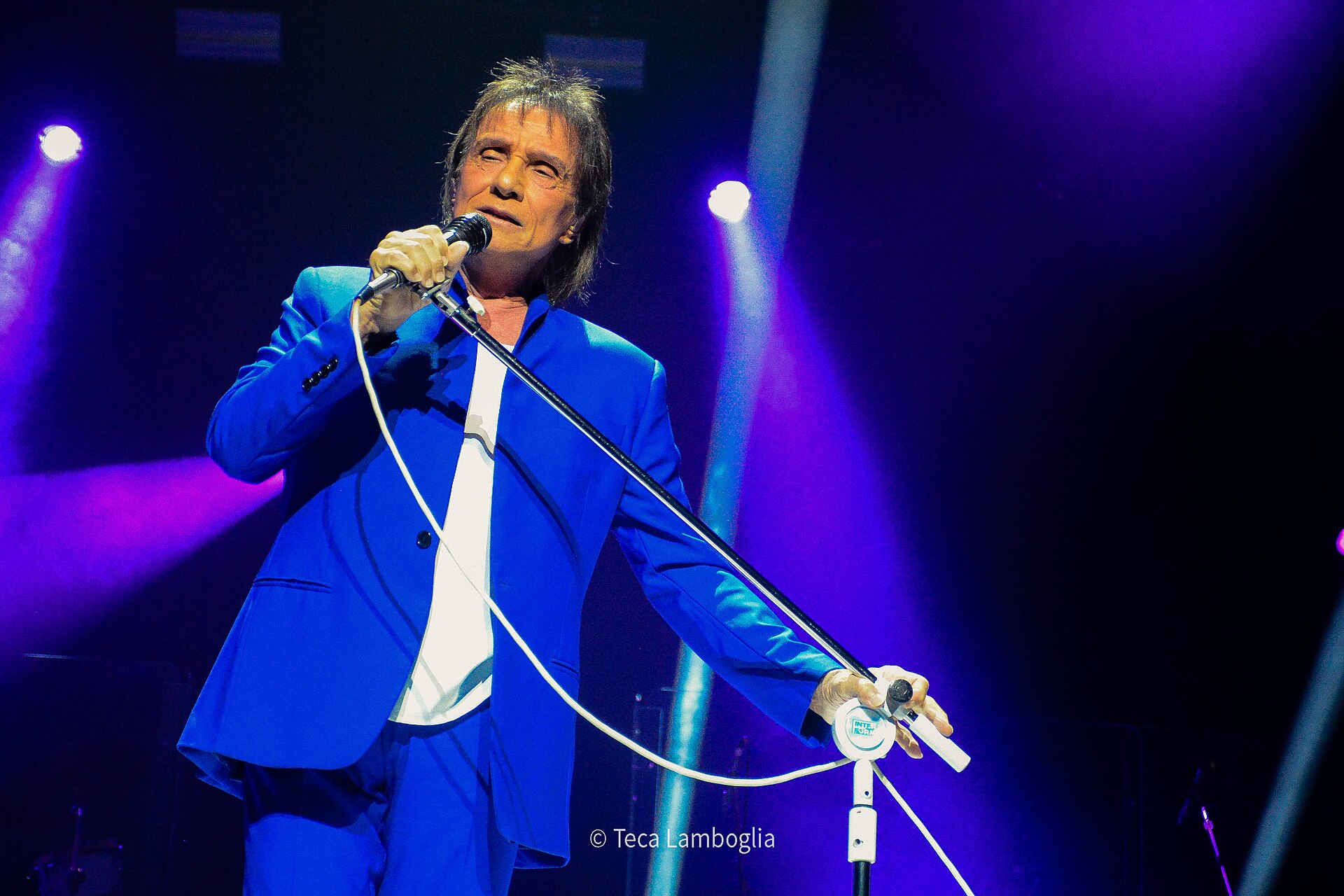Roberto Carlos performing live in São Paulo — the King of Brazilian music returns to the city on September 19, 2026