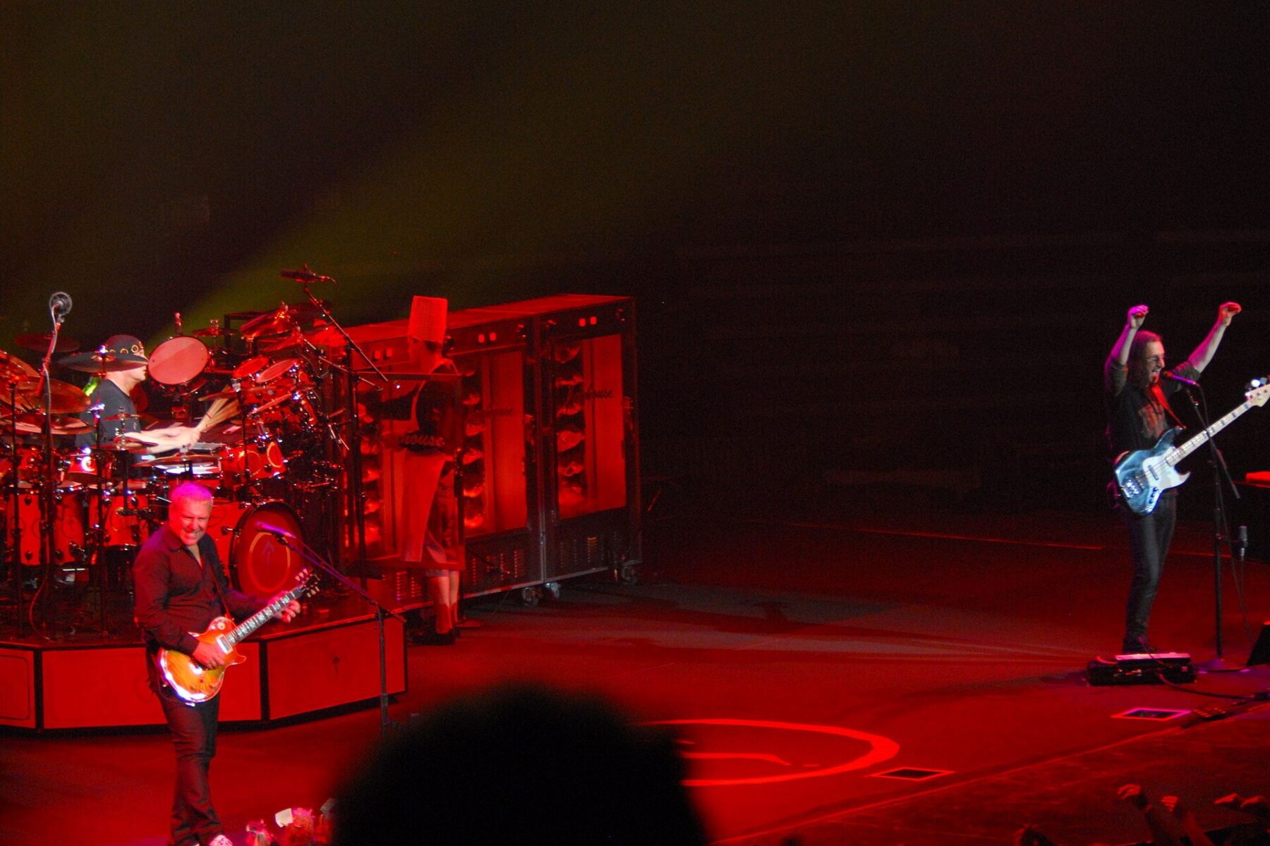 Rush in concert — Geddy Lee and Alex Lifeson bring the Fifty Something tour to Brazil in 2027 for six stadium shows