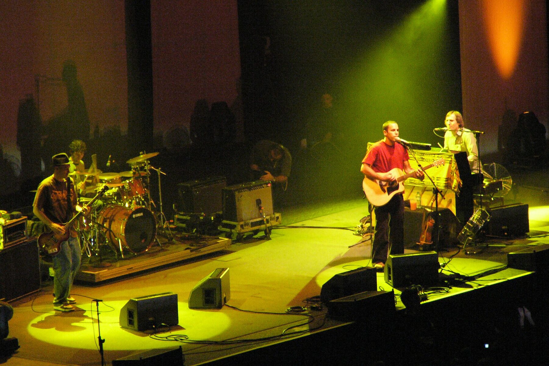 Jack Johnson performing live — the Hawaiian singer-songwriter plays three Brazil shows in February 2027