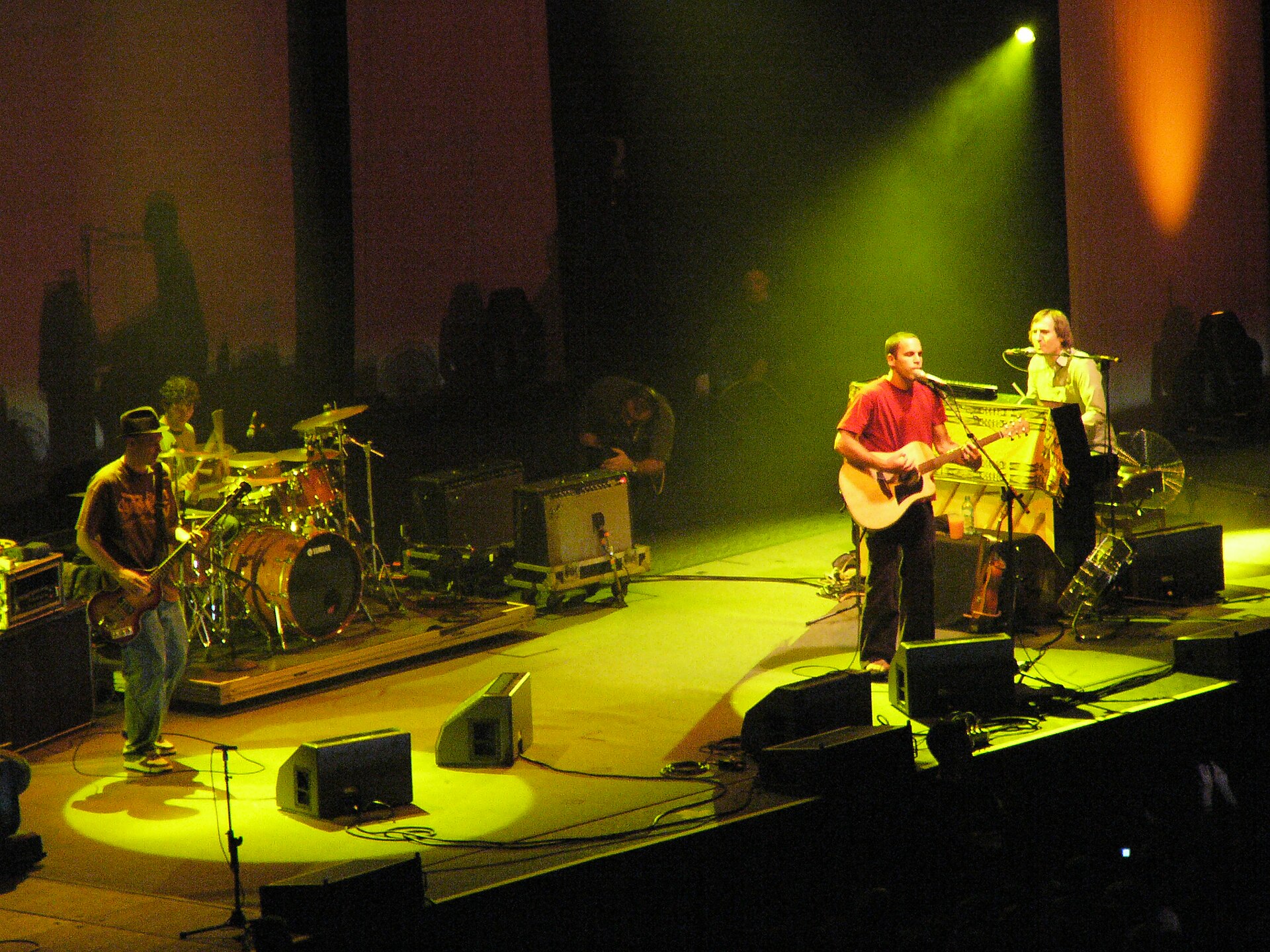 Jack Johnson performing live — the Hawaiian singer-songwriter plays three Brazil shows in February 2027