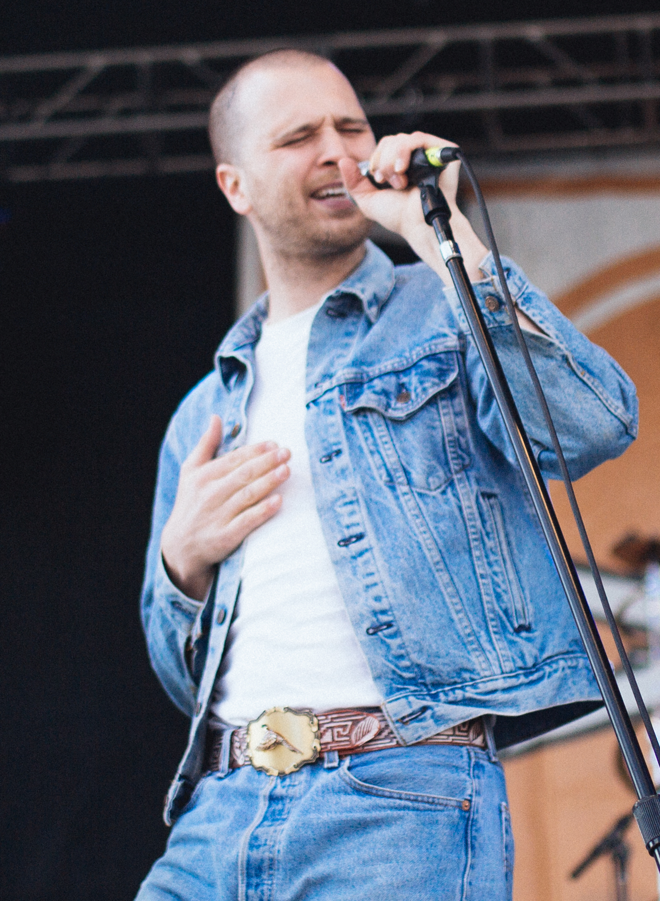 JMSN live — the American singer brings the 'Soft Spot' tour to Curitiba, Rio and São Paulo in November 2026