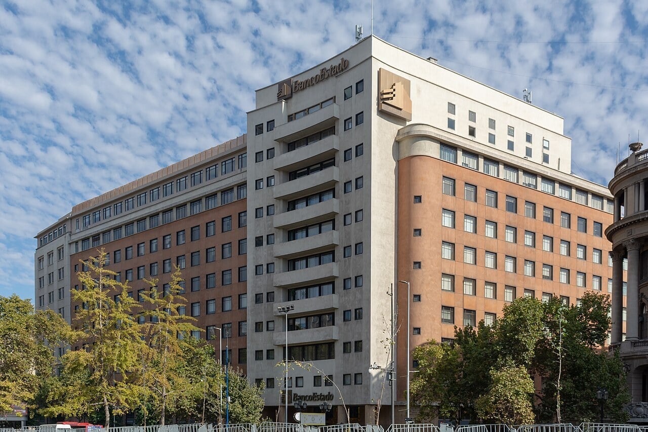 BancoEstado conflicts of interest - BancoEstado headquarters building in central Santiago, Chile