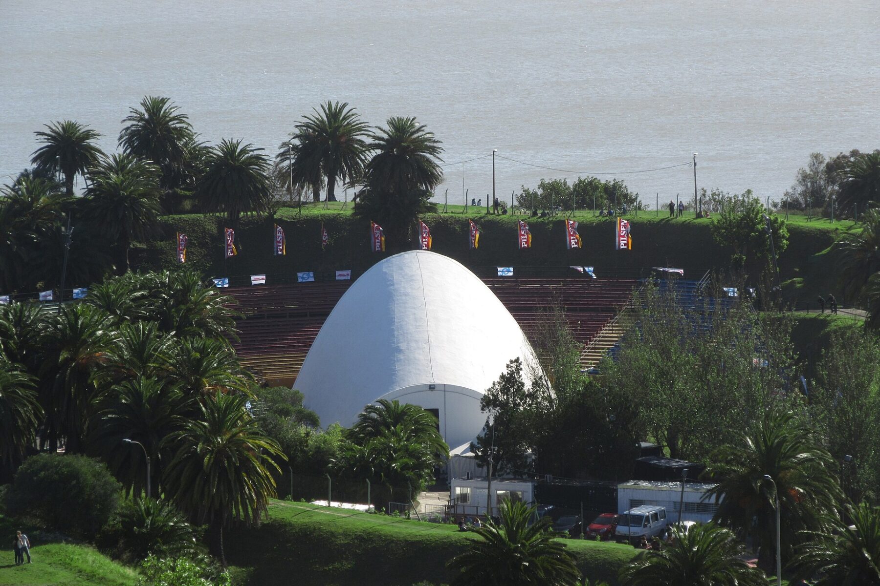 The open-air Teatro de Verano Ramón Collazo in Montevideo, where La Delio Valdez performs on 24 October 2026