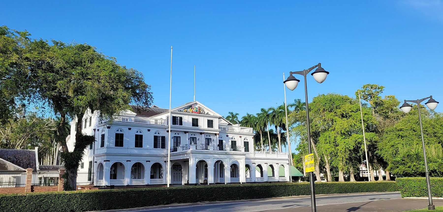 healthcare in Suriname policy: the Presidential Palace in Paramaribo