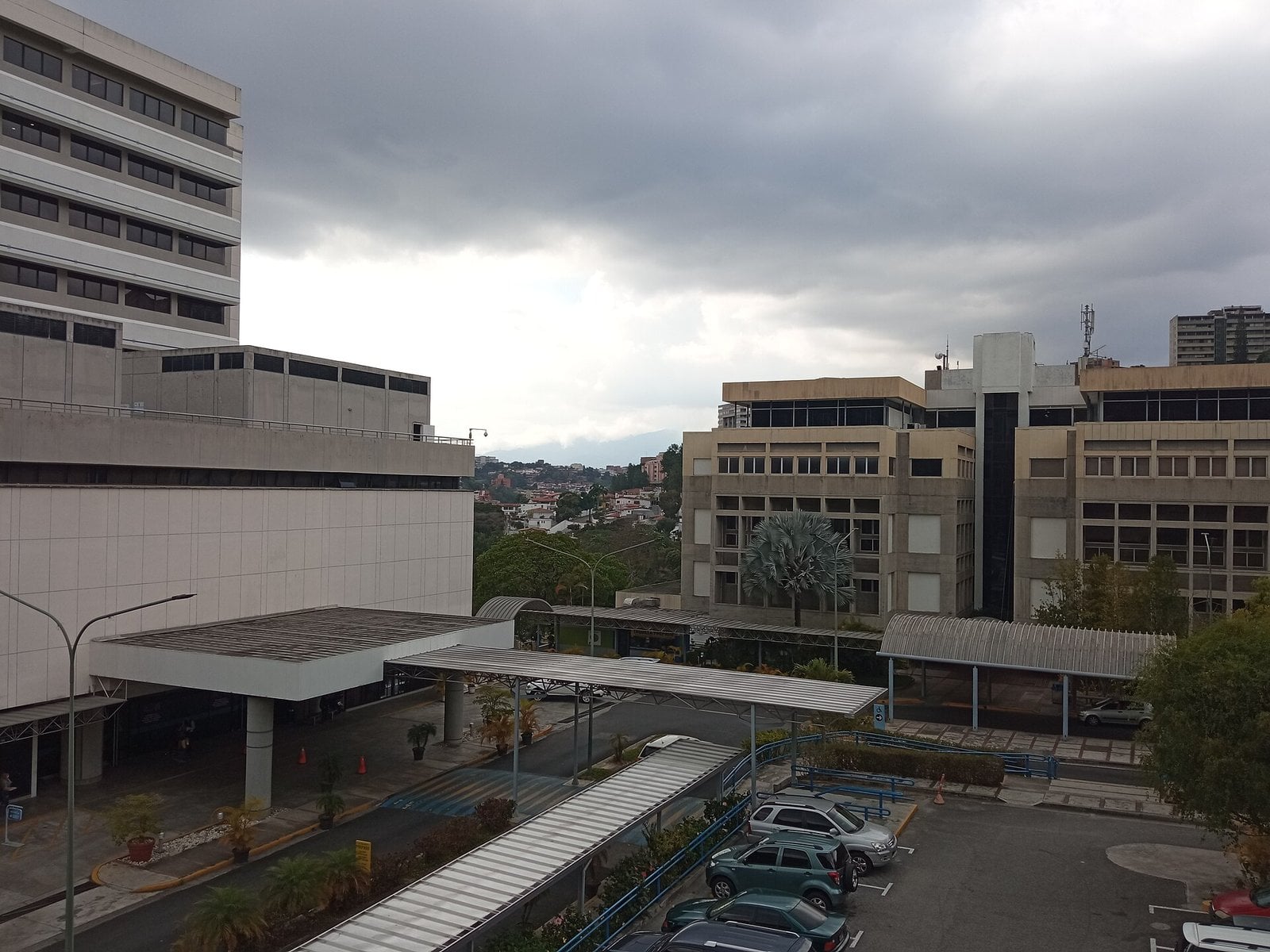 Healthcare in Venezuela for Expats 2026: Clinics, Insurance and the Private Option