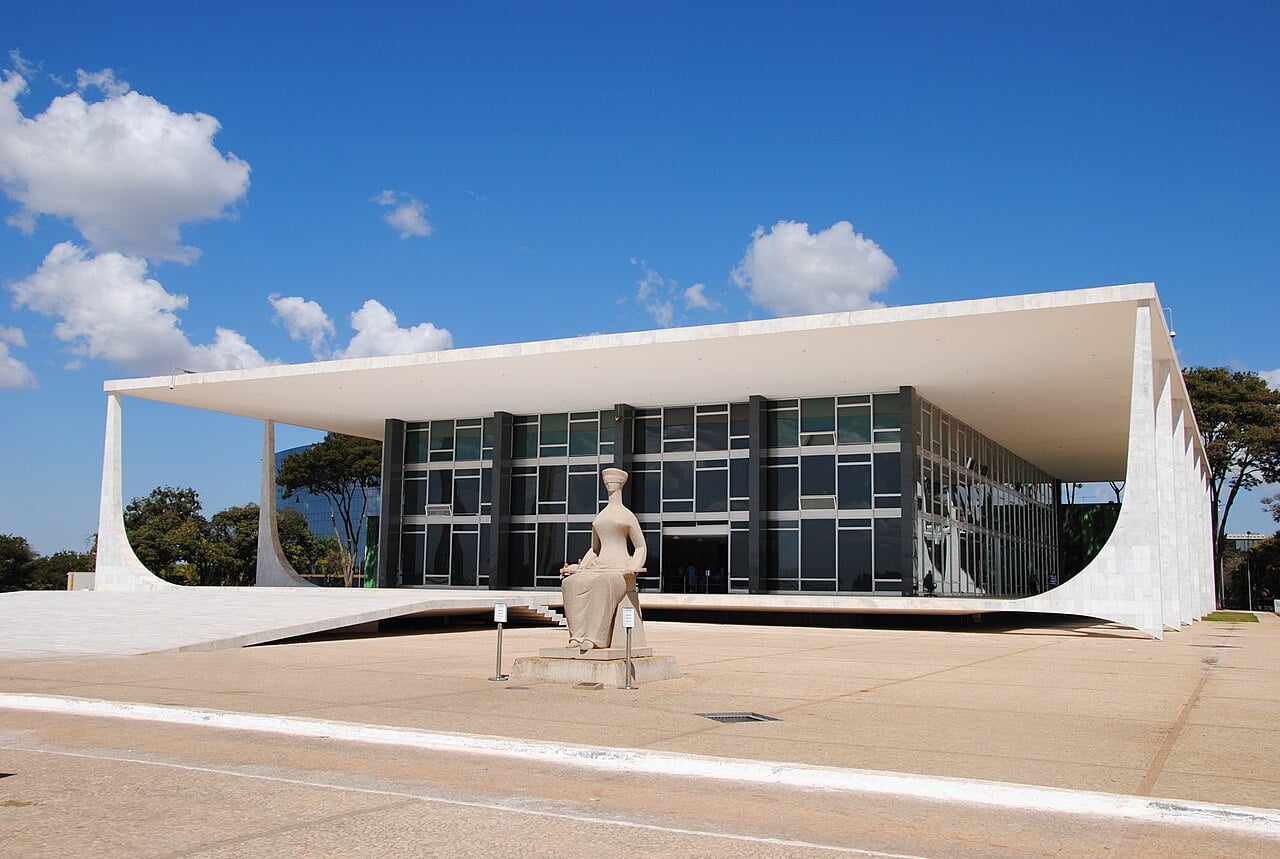 Brazil Supreme Court Distrust Hits Record 48% in Datafolha Poll
