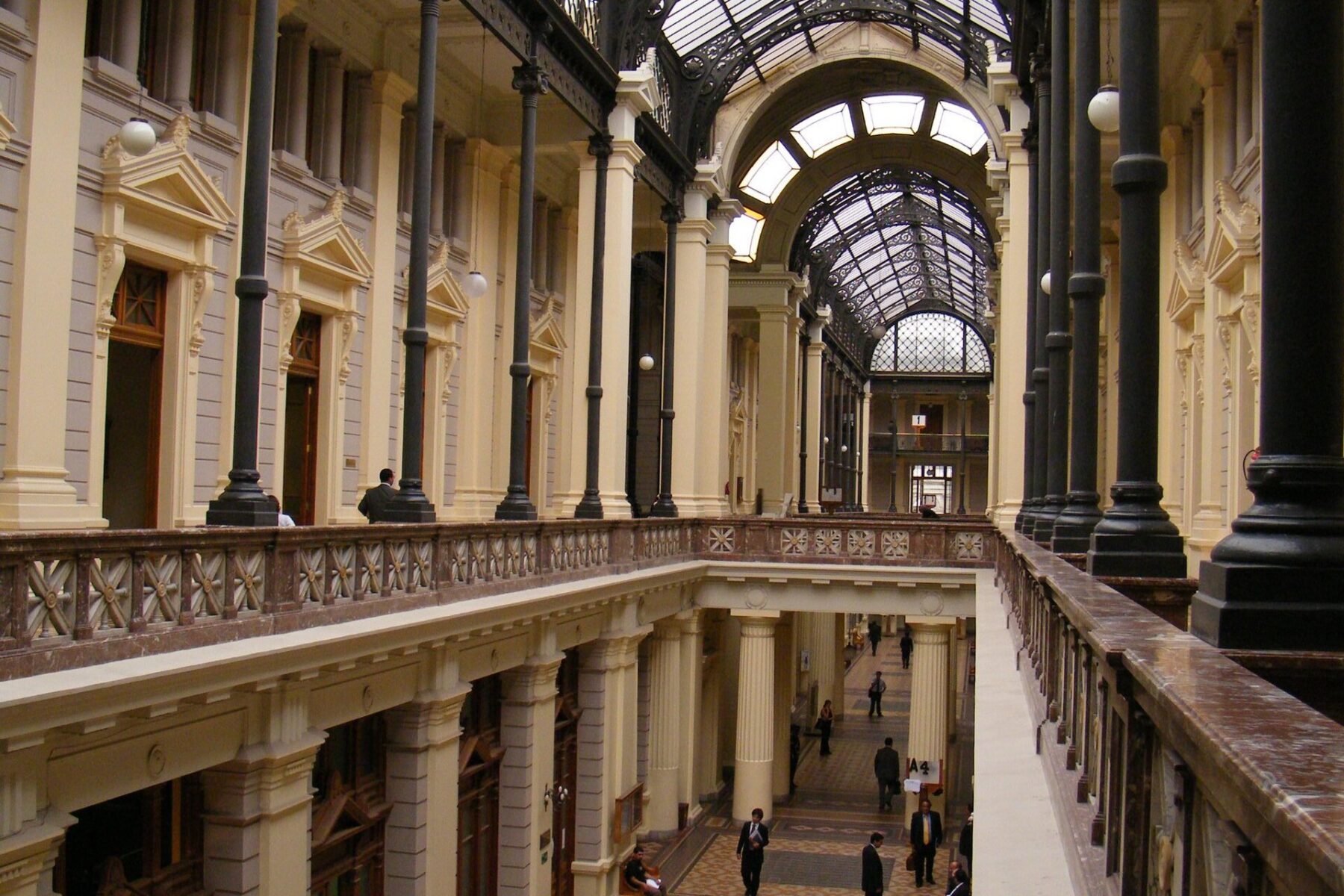 The vaulted main gallery inside Santiago's Palace of the Courts of Justice