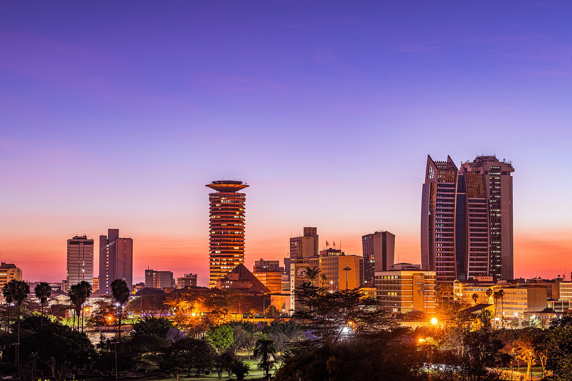 A view over the Kenyan landscape with acacia trees