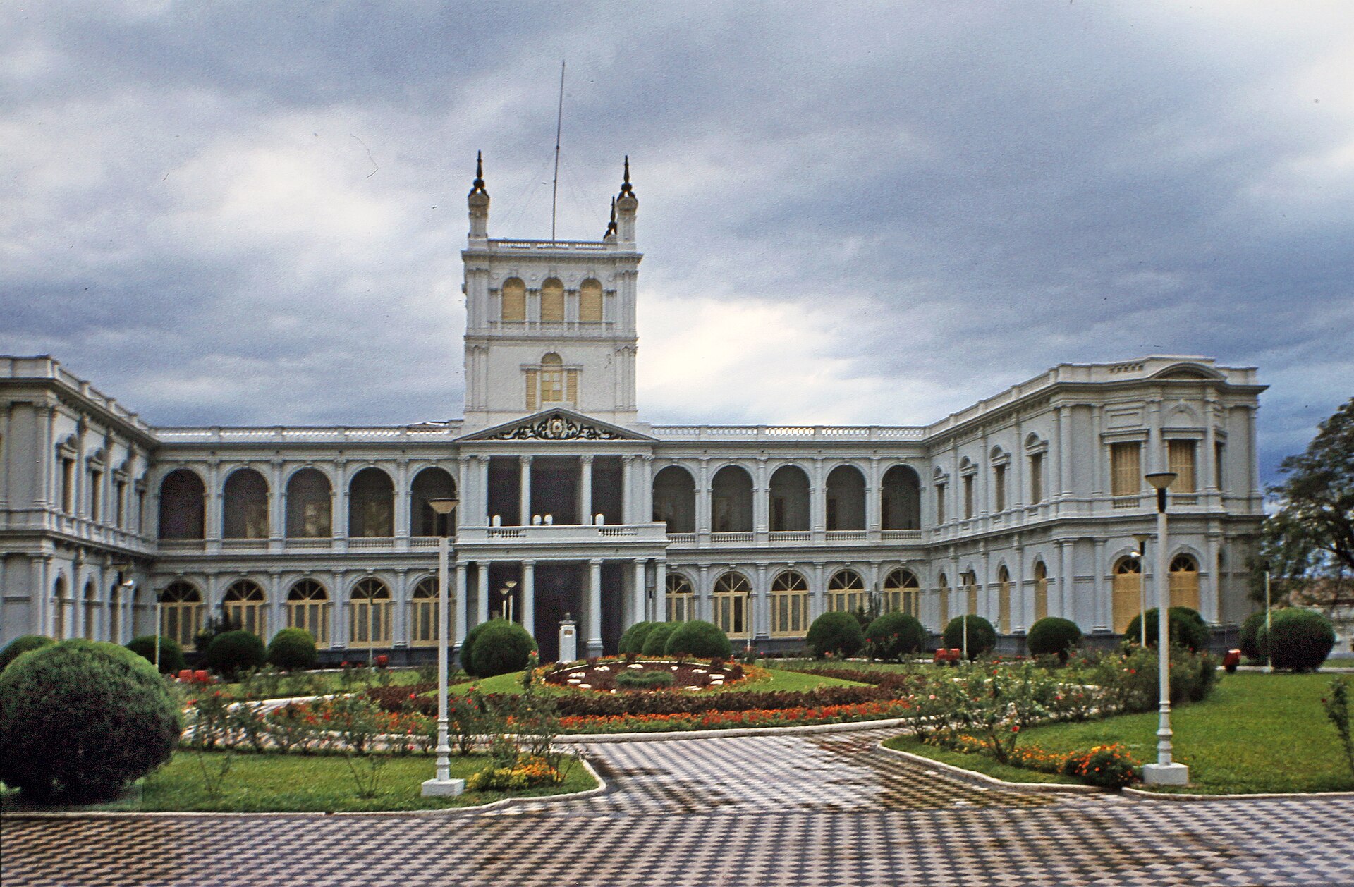 A street scene in Asuncion, Paraguay