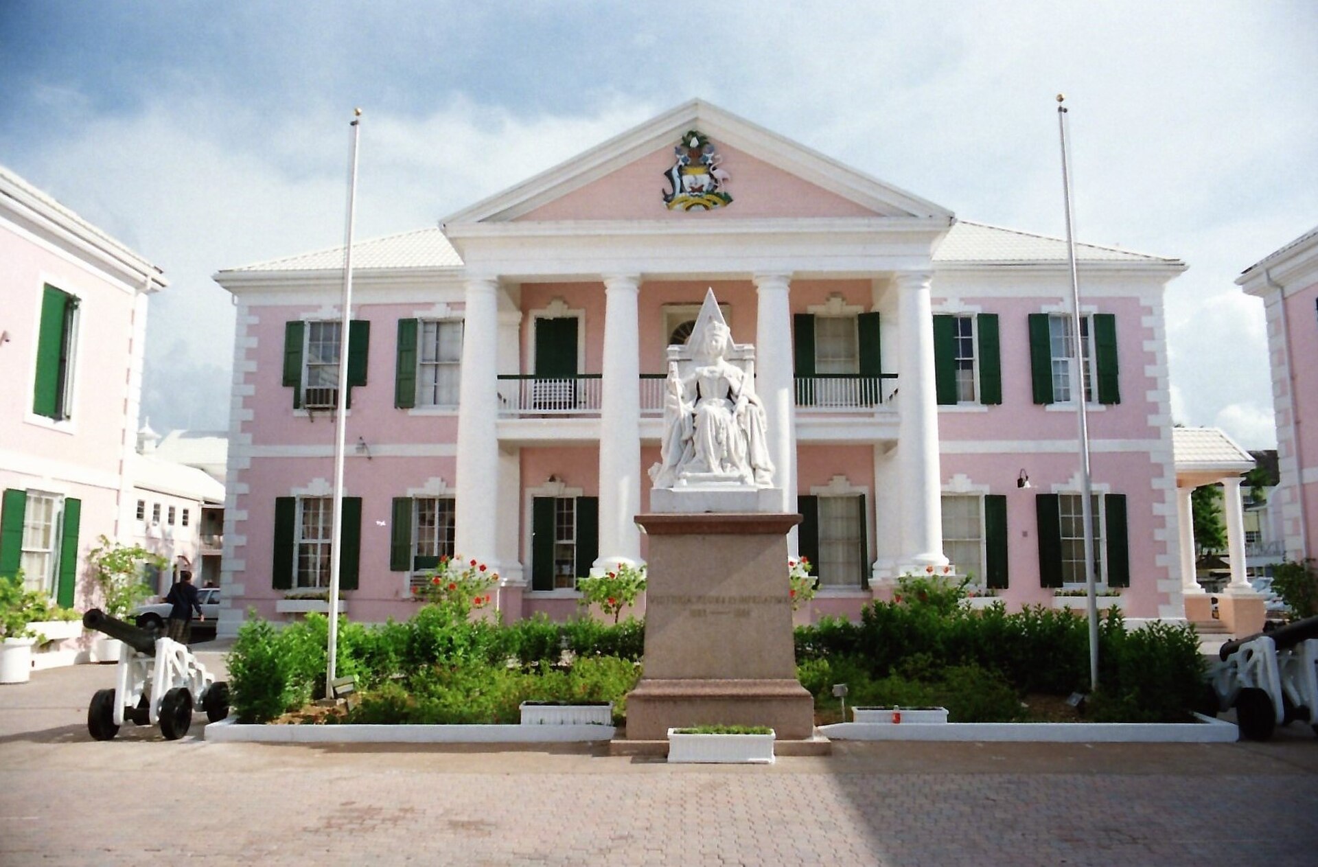 investing in the Bahamas: Parliament Square in Nassau with the statue of Queen Victoria