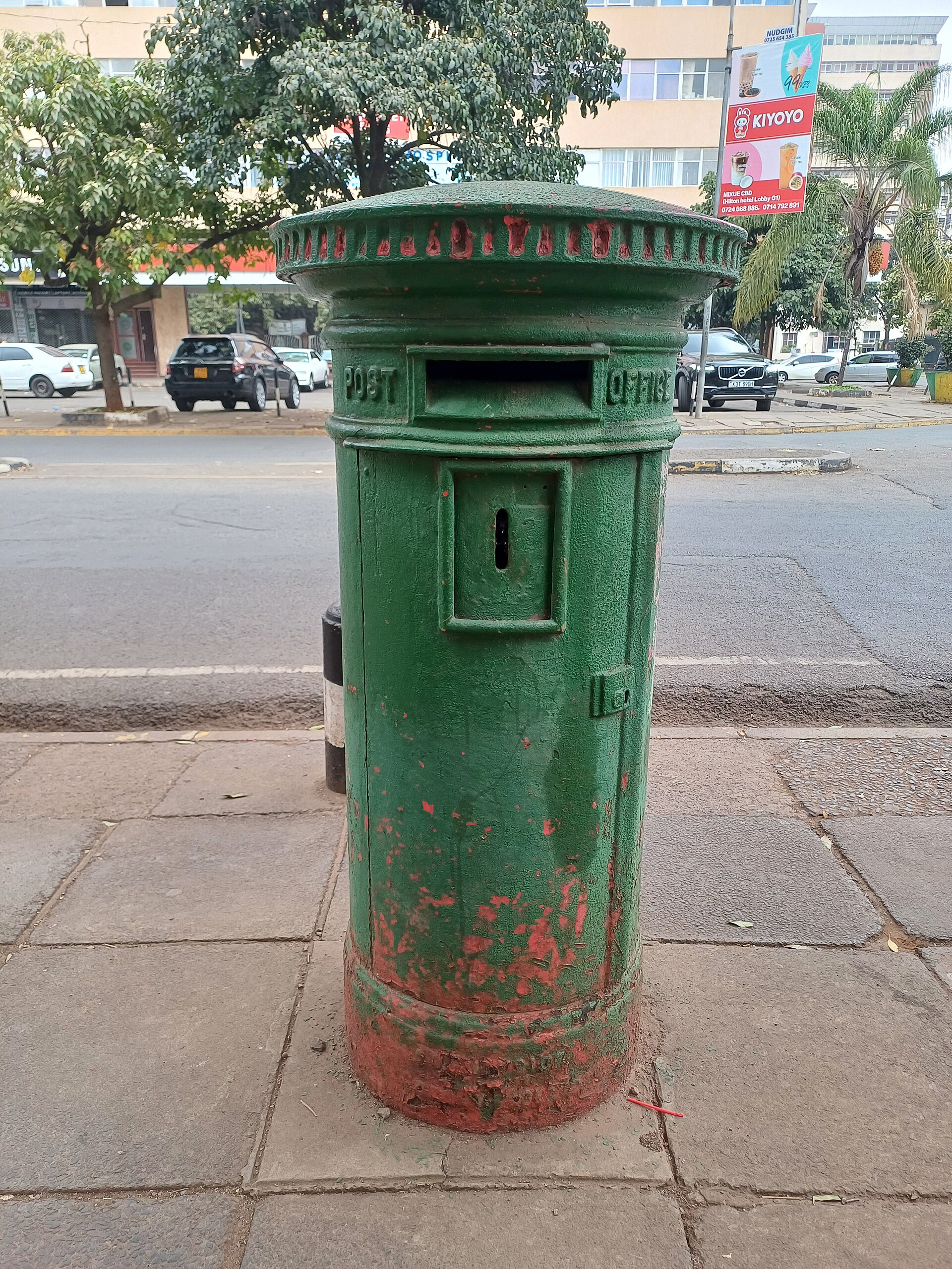 A street in the central business district of Nairobi