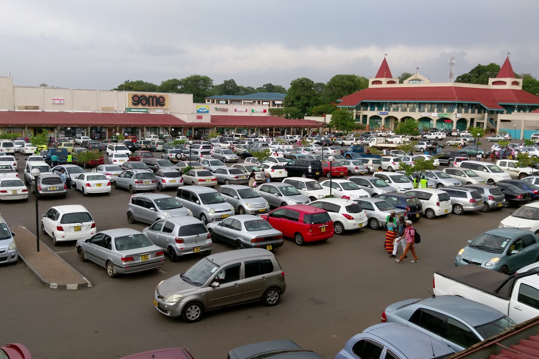 Lilongwe City Mall in the Malawian capital (Chikondi Koloko, CC BY-SA 4.0, via Wikimedia Commons)