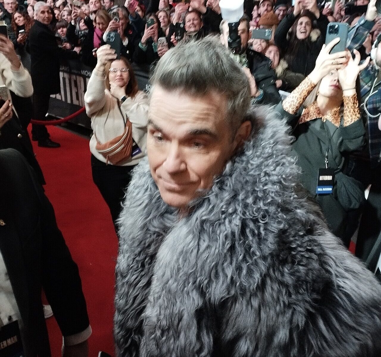 The British singer Robbie Williams on a red carpet. He played his first Peruvian shows in Lima on 23 and 24 September 2026.