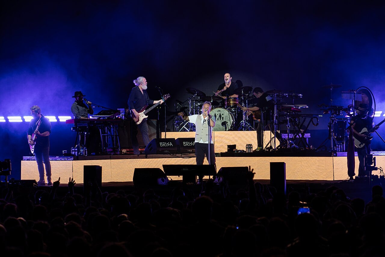 Love of Lesbian performing to a large crowd at a festival in Spain in 2026, before the Love of Lesbian Mexico City farewell