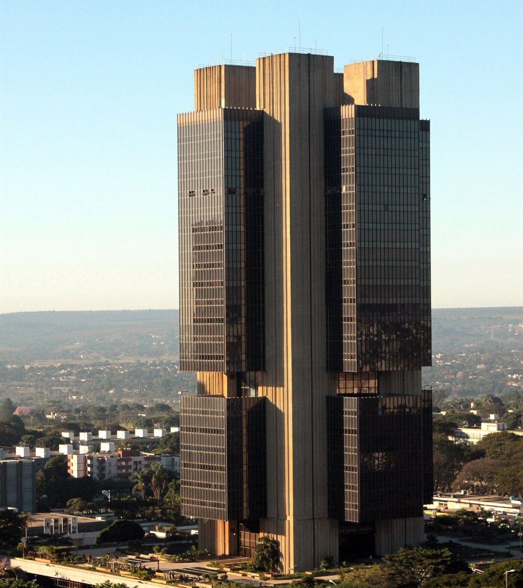 The Central Bank of Brazil headquarters in Brasília — GDP data feeds the September Copom wager