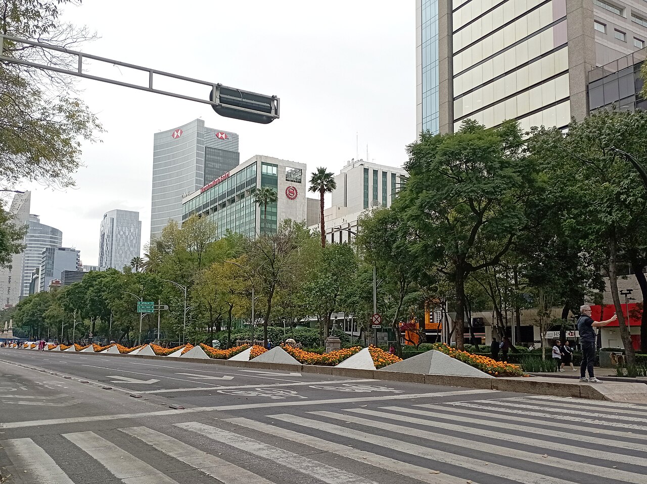 Mexico explained 2026 — Paseo de la Reforma in Mexico City