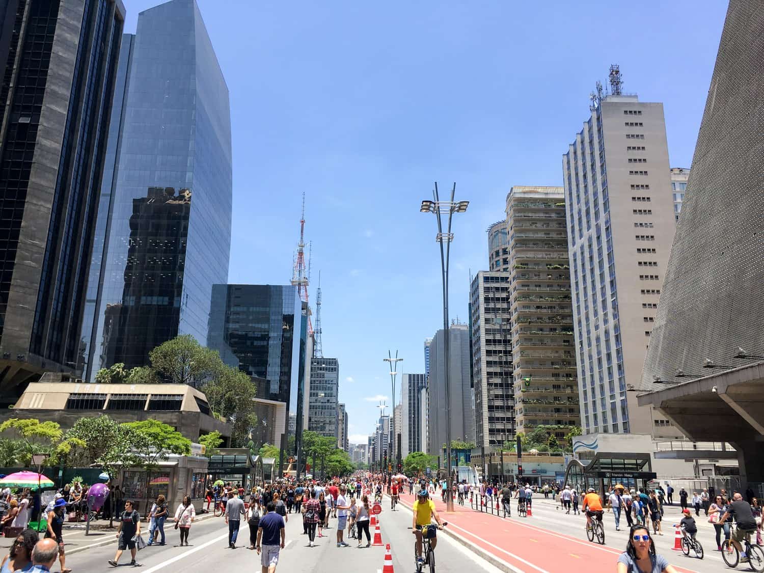 Downtown S&atilde;o Paulo financial district on a weekday morning