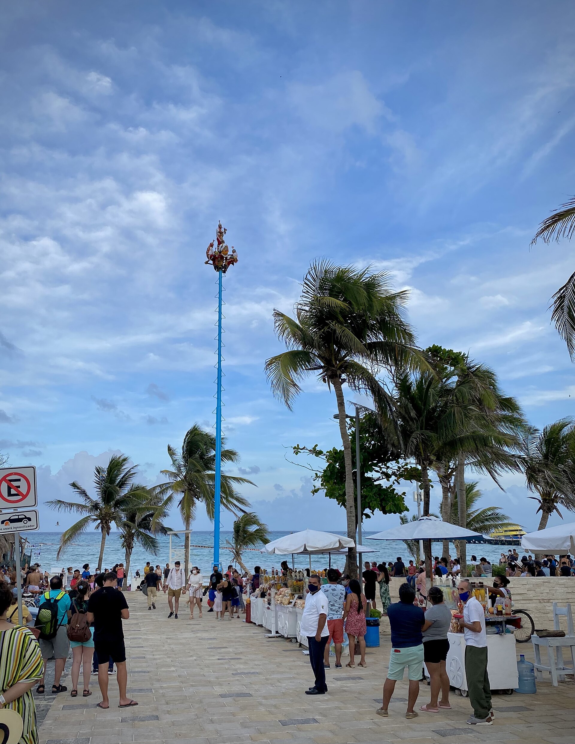 A street scene in Playa del Carmen, Quintana Roo