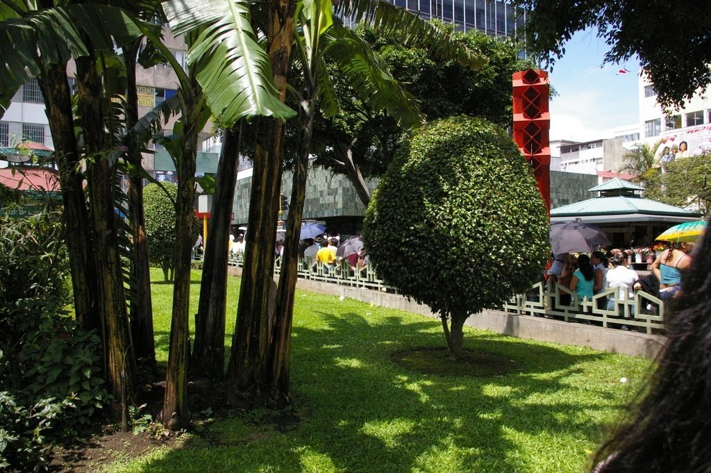 queue in San José, Costa Rica, a reminder that residency paperwork takes patience