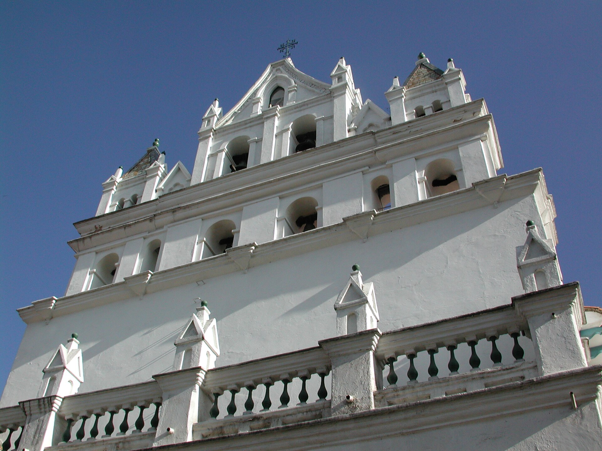 residency in Ecuador Cuenca white church