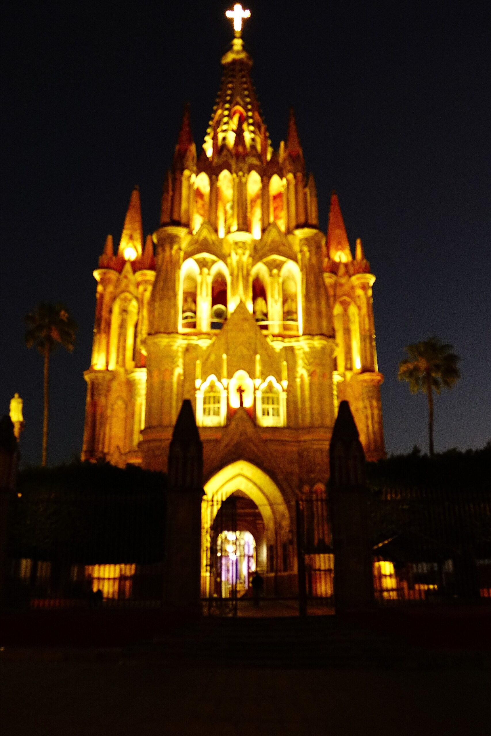residency in Mexico retirees San Miguel de Allende Parroquia