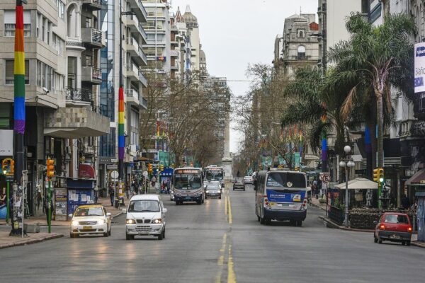 Traffic and buses on Avenida 18 de Julio in Montevideo, Uruguay