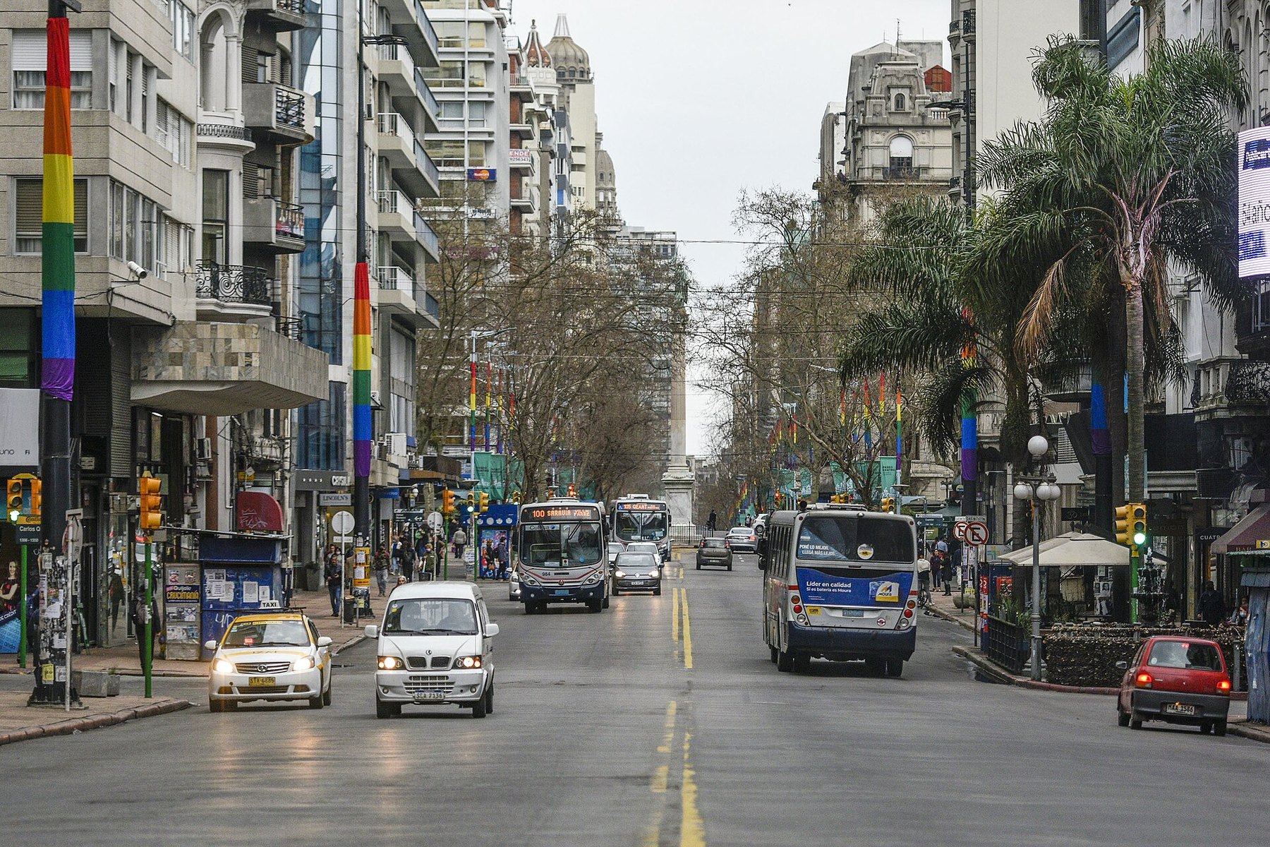 Traffic and buses on Avenida 18 de Julio in Montevideo, Uruguay