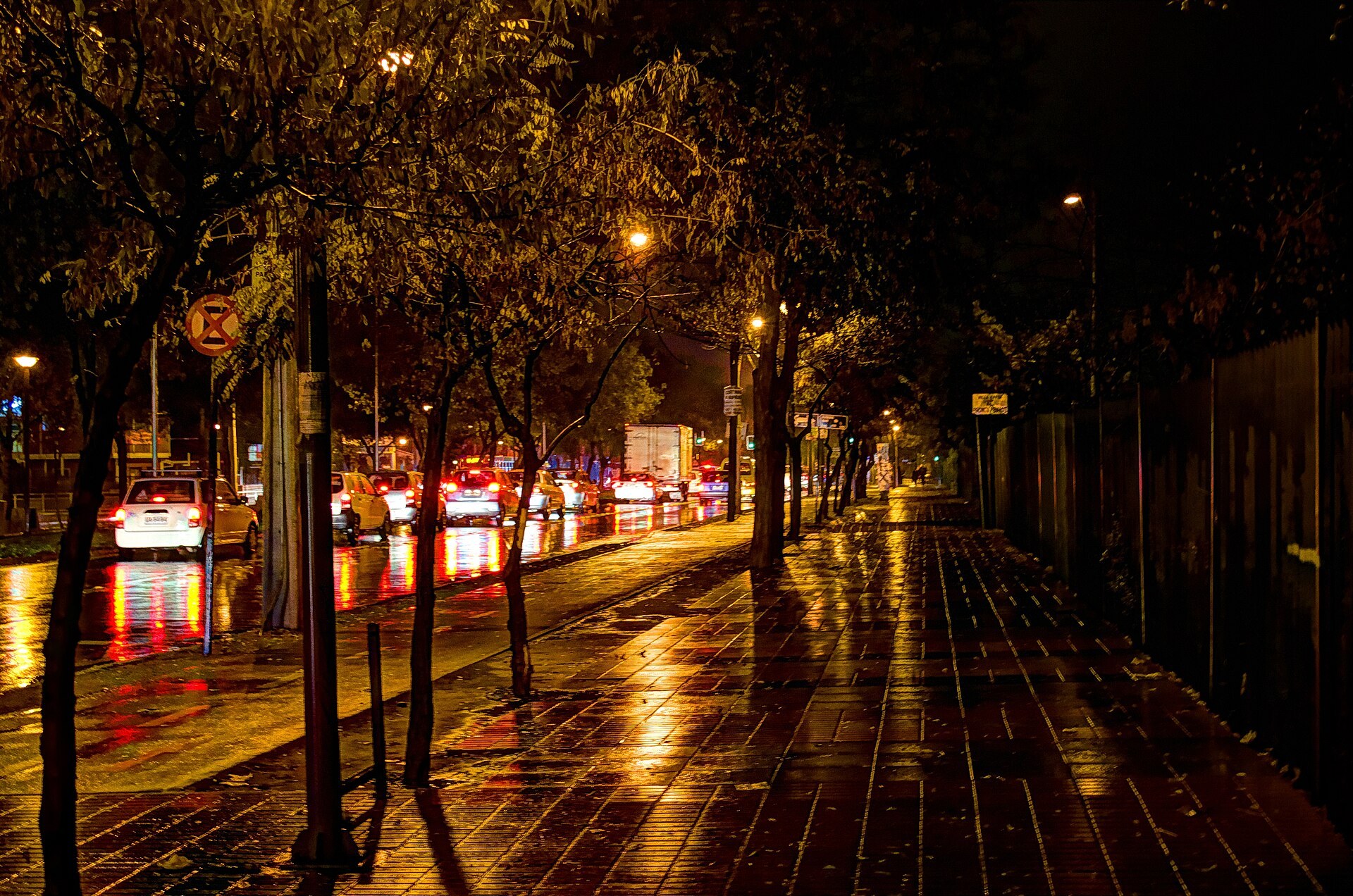 A rainy winter night in Santiago de Chile