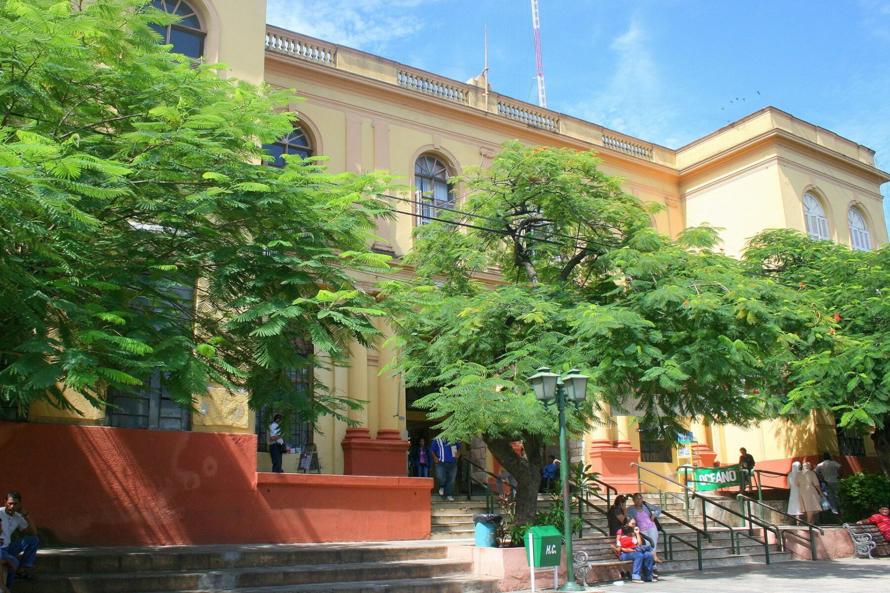 Hospital de Clinicas Asuncion Paraguay public health