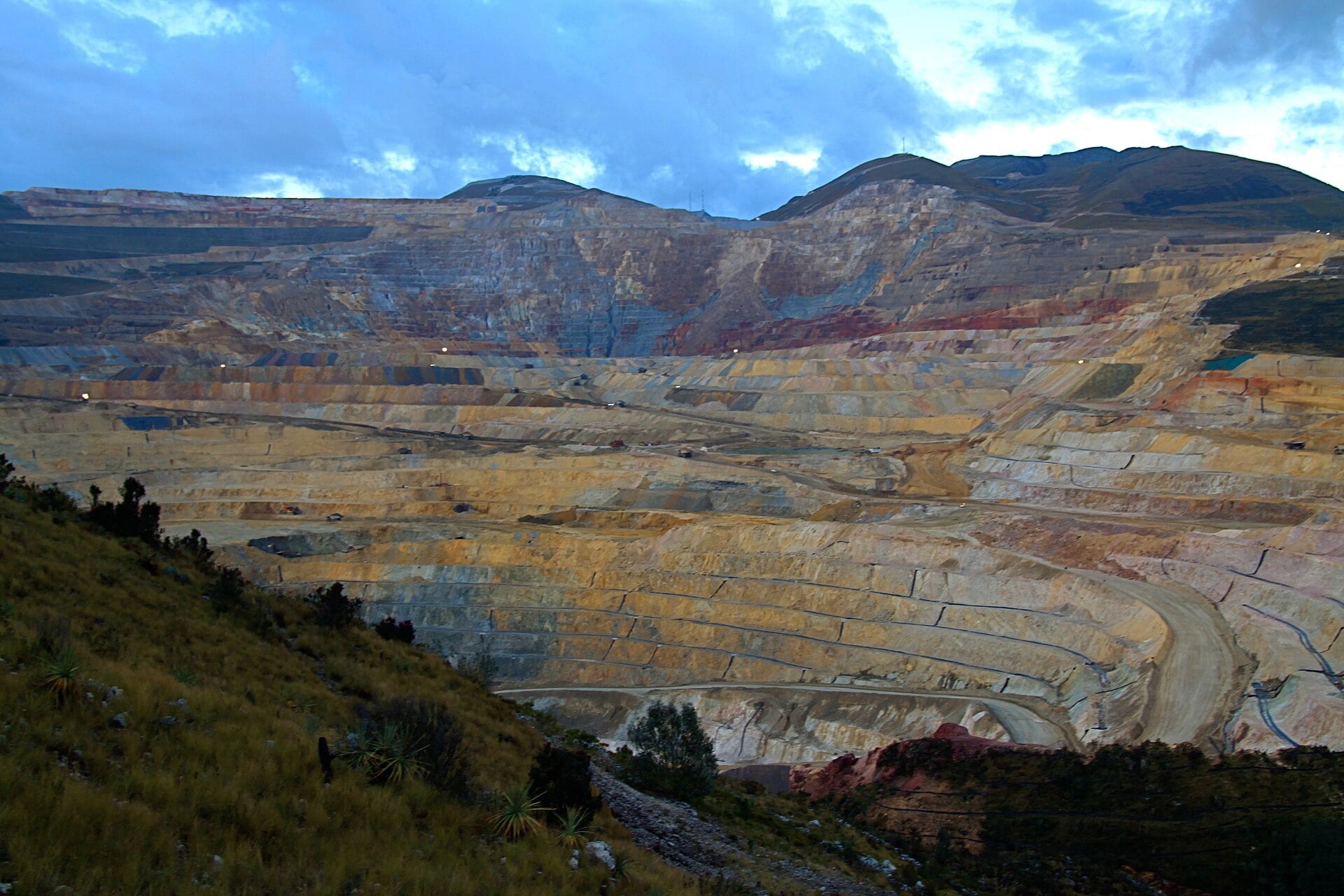 Refined silver and gold bullion of the kind produced from Mexican and Peruvian ore