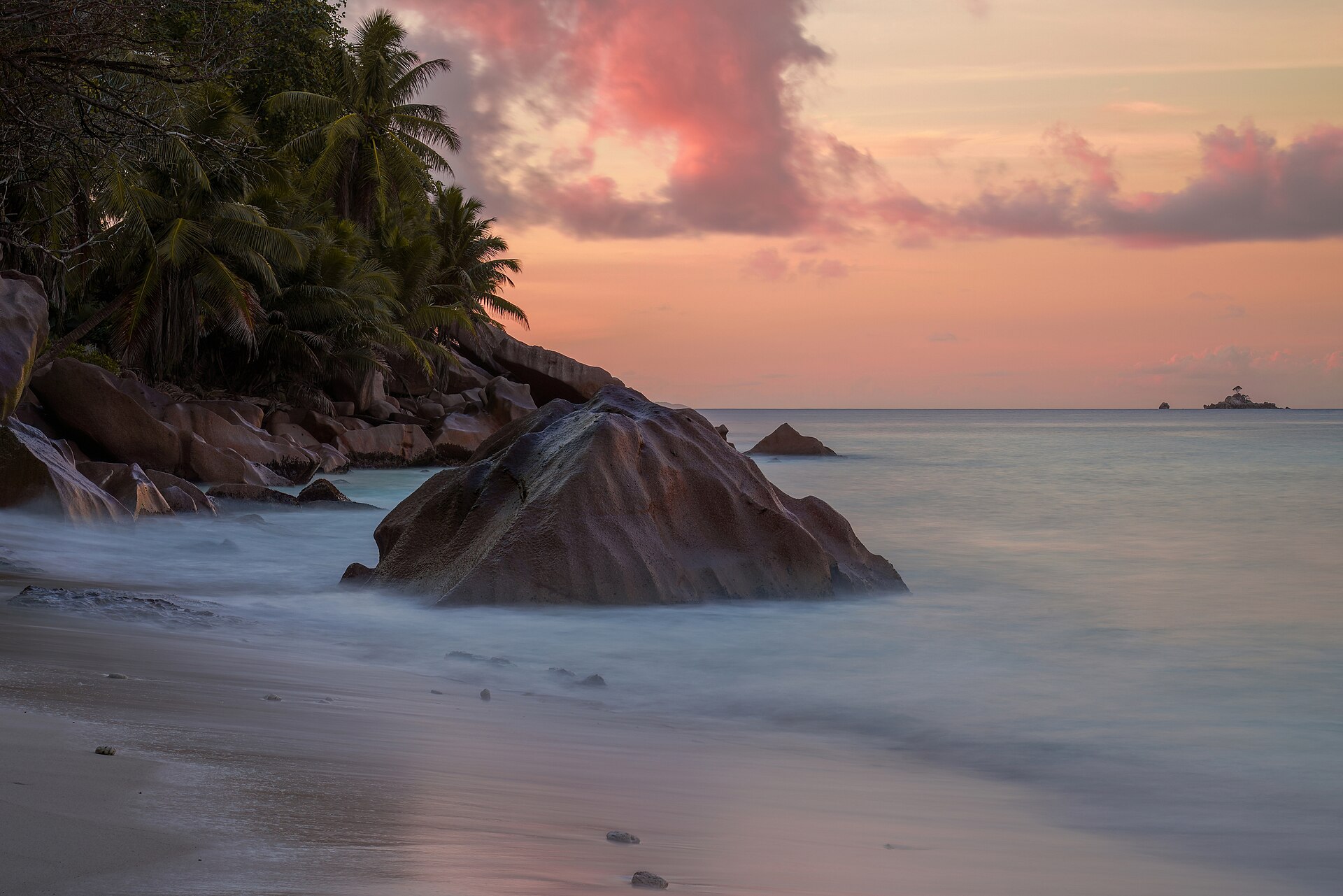 Seychelles beach with granite boulders