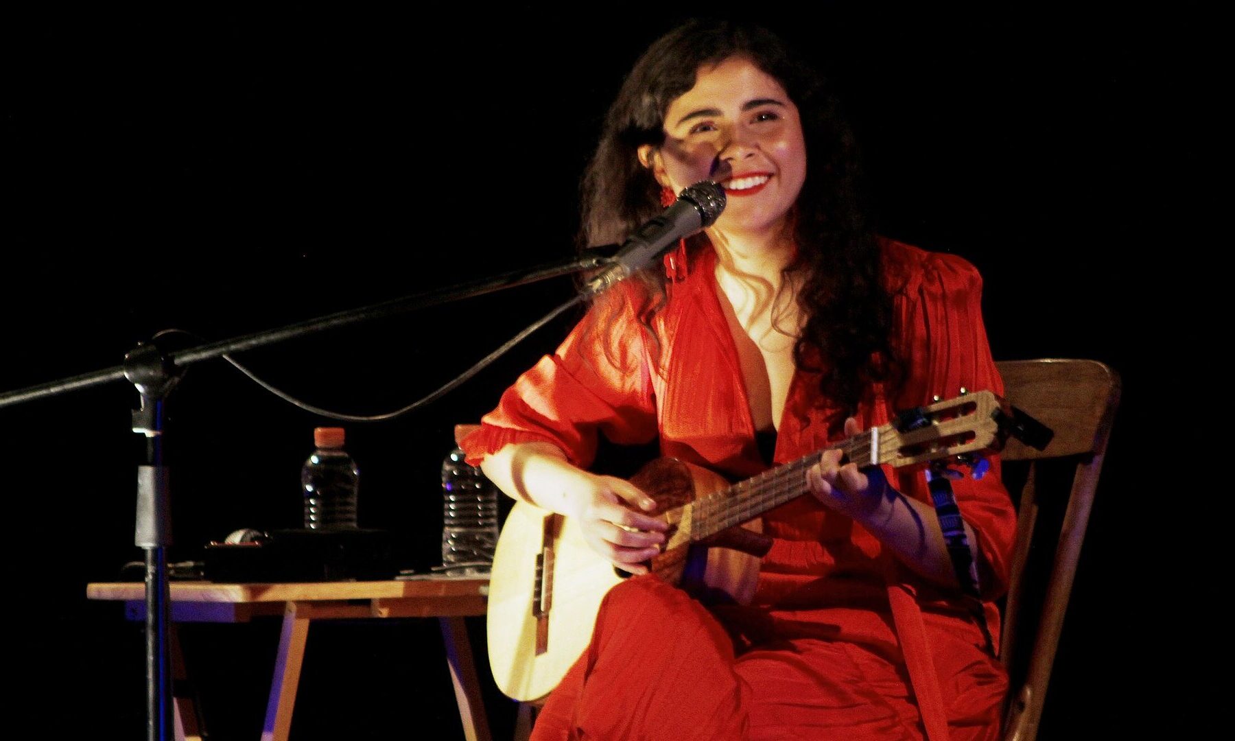 Mexican singer-songwriter Silvana Estrada on stage with a Venezuelan cuatro, ahead of the Silvana Estrada Bogotá concert at Vive Claro Music Hall, Colombia, on 20 November 2026