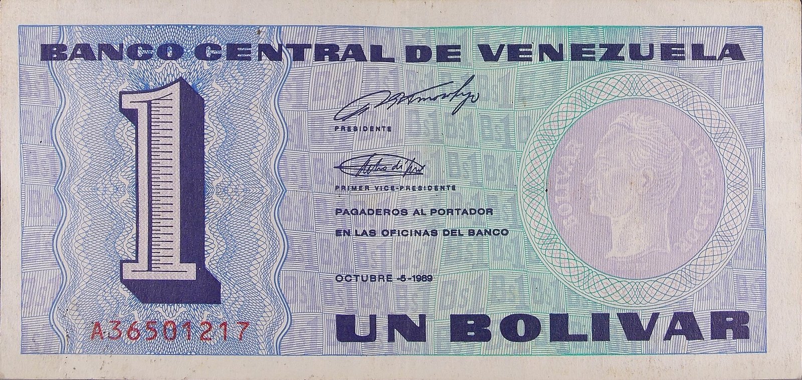one bolivar banknote 1989 Venezuela currency