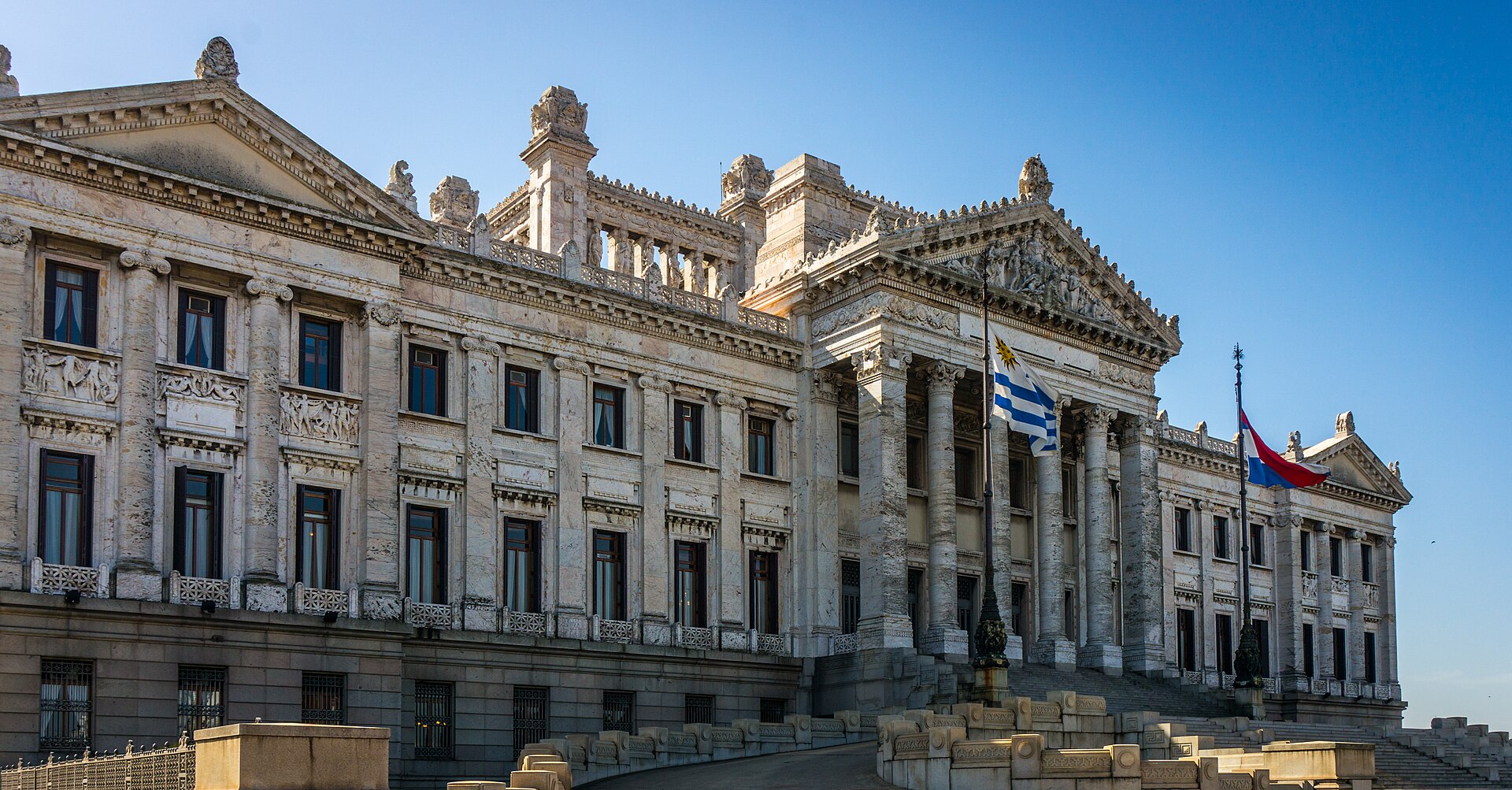 Uruguay explained 2026 — the Palacio Legislativo, seat of the General Assembly in Montevideo