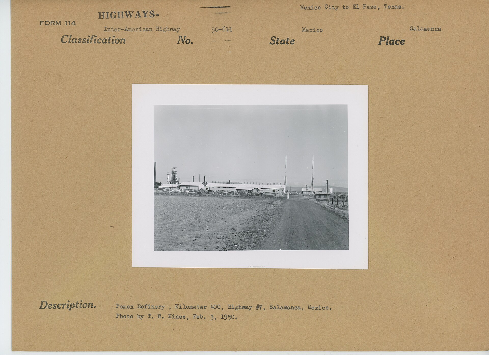 What is Pemex: archive photo of the Pemex refinery at Salamanca, Mexico, in 1950