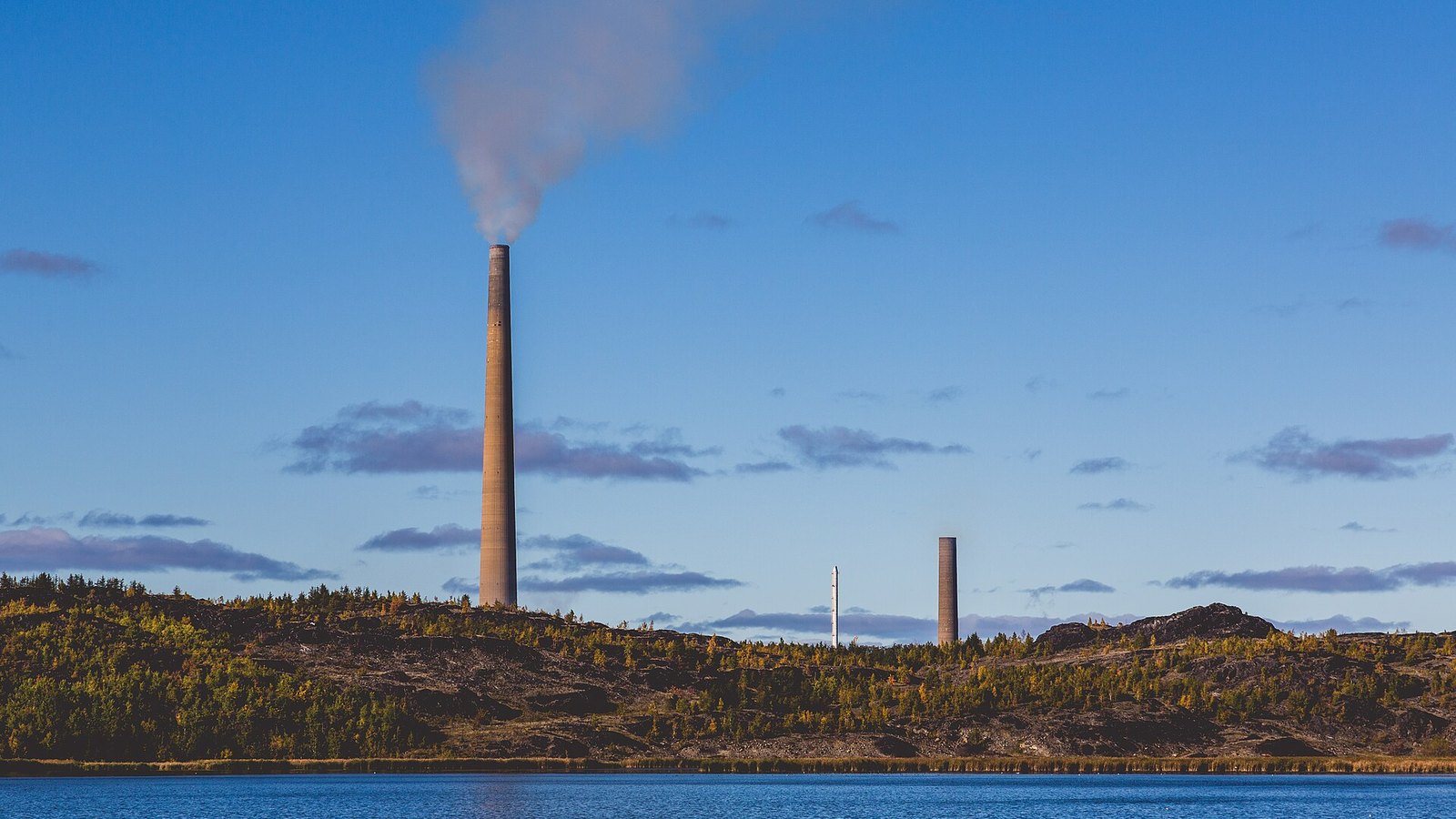 What is Vale: the smoke stacks of Vale’s Copper Cliff nickel refinery in Sudbury, Ontario, Canada