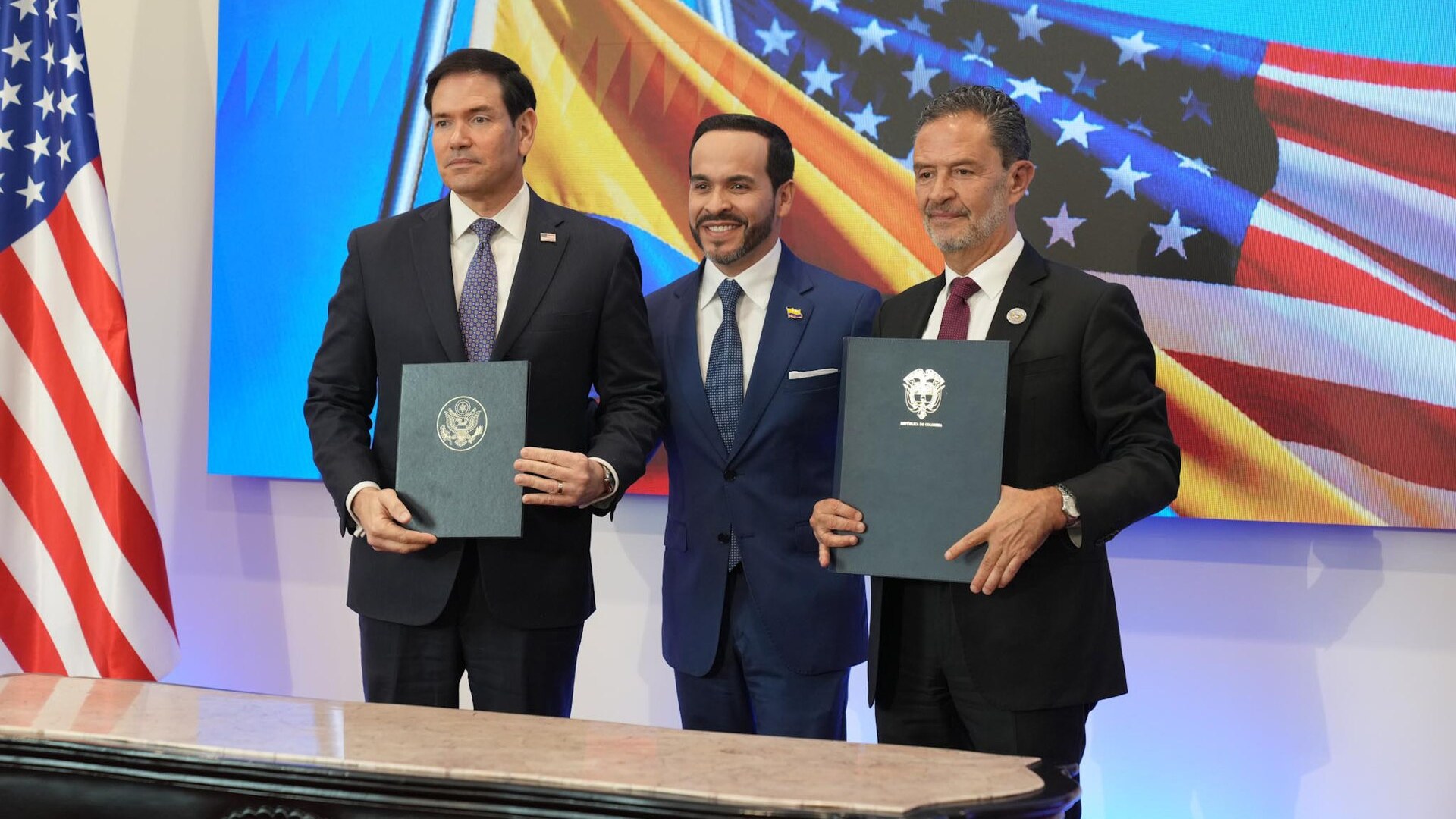 Marco Rubio, Abelardo de la Espriella and Omar Bula Escobar holding signed memoranda in Barranquilla on 8 September 2026
