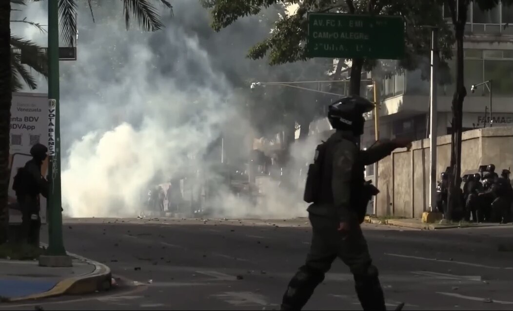 Security forces and tear gas in Caracas during protests after Venezuela's July 2024 election, which María Corina Machado's side says it won