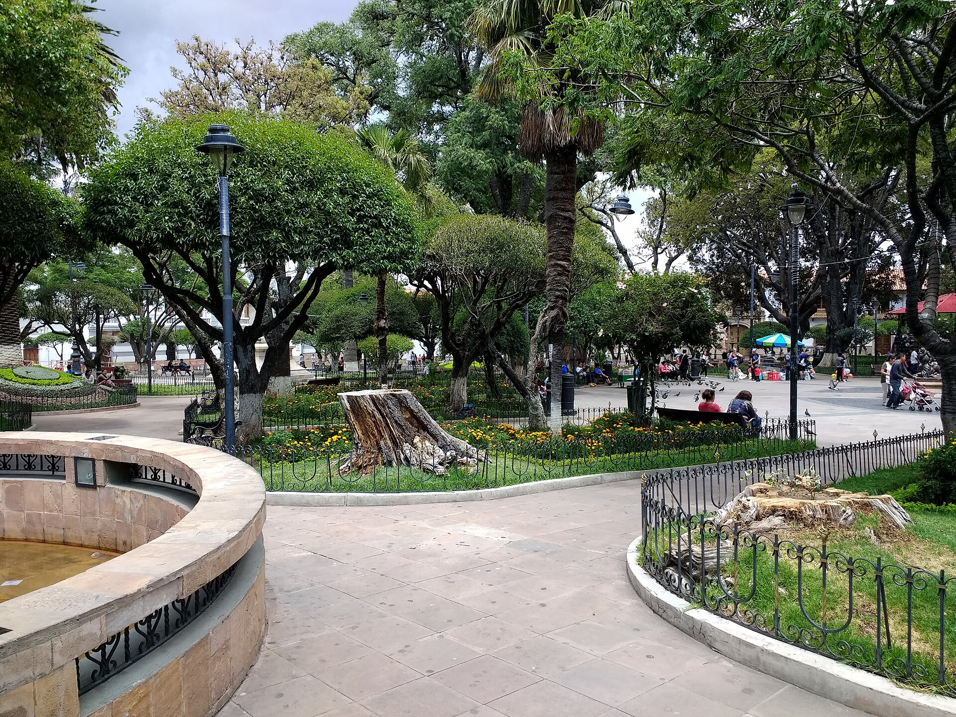 Footpaths, flower beds and trees in Plaza 25 de Mayo, Sucre, Bolivia