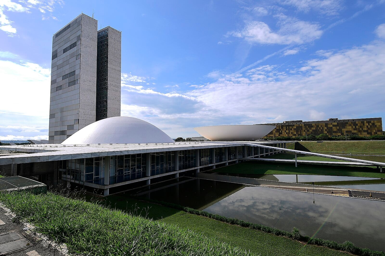 Brazil Shifts US$4 Billion in Next Budget